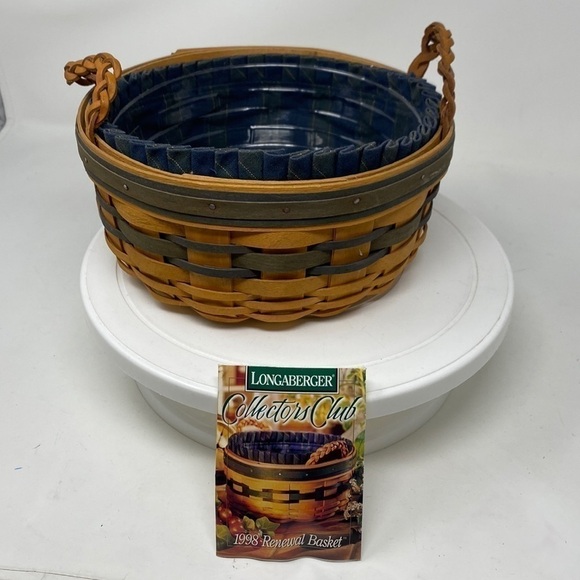 𝅺LONGABERGER Collectors Club 1998 Renewal Basket with liner and protector - Picture 1 of 7